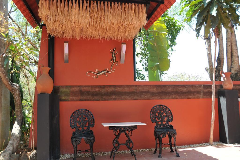 Date & Dine Resort Antipolo Bagian luar foto