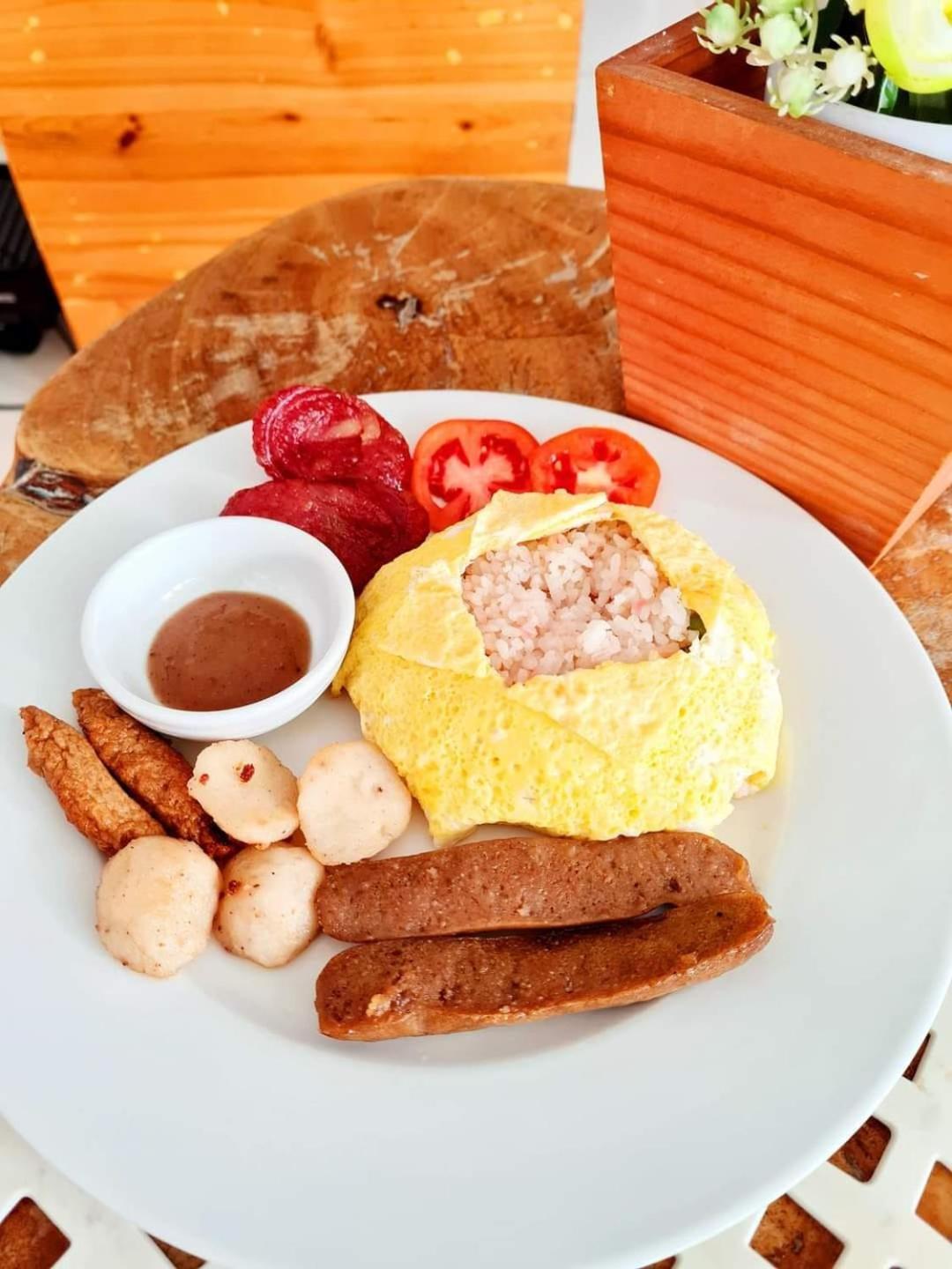 Date & Dine Resort Antipolo Bagian luar foto